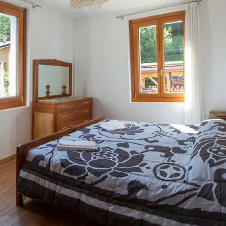 Vista - Mary Lezzeno